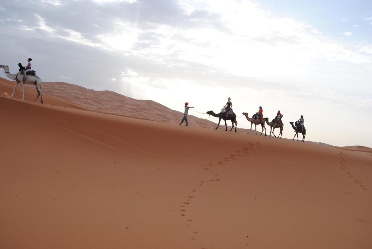 Desert Camel Trekking Camp Merzuga Kültér fotó