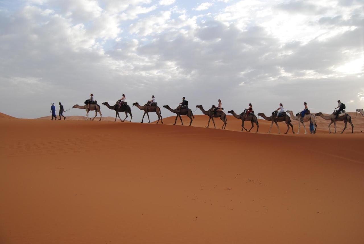 Desert Camel Trekking Camp Merzuga Kültér fotó